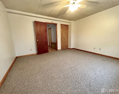 54 Loring Avenue - Photo Thumbnail 10
