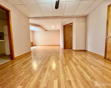 54 Loring Avenue - Photo Thumbnail 3