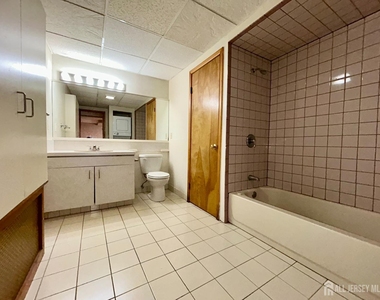 54 Loring Avenue - Photo Thumbnail 13