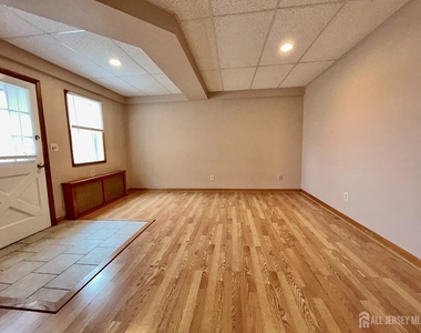 54 Loring Avenue - Photo Thumbnail 2