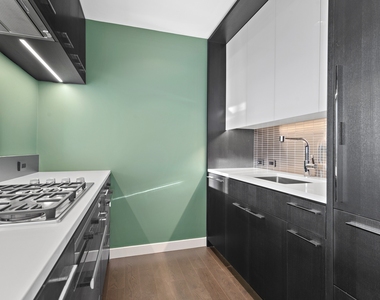 252 South Street - Photo Thumbnail 5