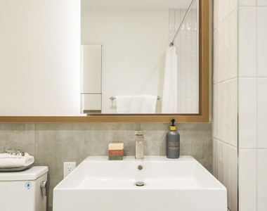 19 Rockwell Place - Photo Thumbnail 9