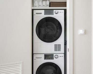 19 Rockwell Place - Photo Thumbnail 11