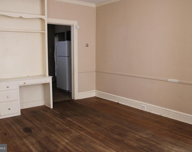 983 E Philadelphia Street - Photo Thumbnail 5
