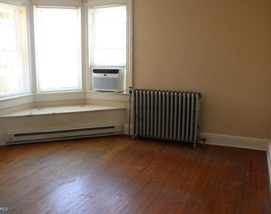 983 E Philadelphia Street - Photo Thumbnail 10