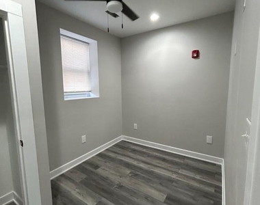 1313 N 52nd Street - Photo Thumbnail 6
