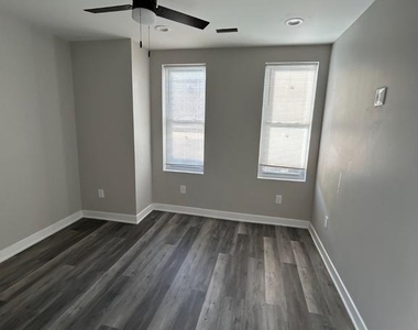 1313 N 52nd Street - Photo Thumbnail 3