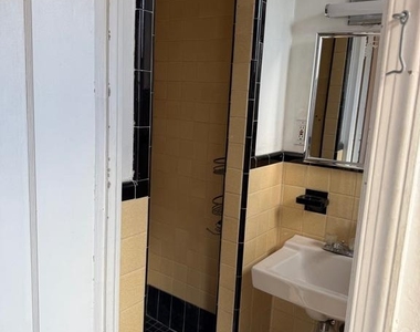 1720 Spruce Street - Photo Thumbnail 2