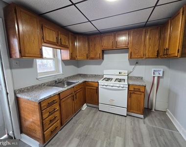 814 Upland Street - Photo Thumbnail 3