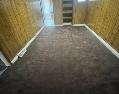 814 Upland Street - Photo Thumbnail 12