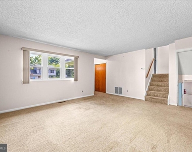 404 Franklin Road - Photo Thumbnail 6