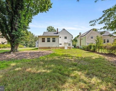 404 Franklin Road - Photo Thumbnail 2