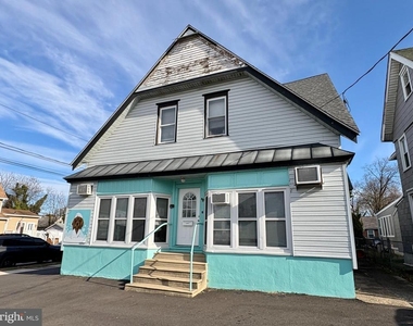 3002 N Centre Street - Photo Thumbnail 11