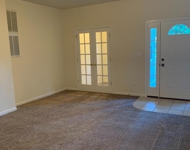 5061 Bayside Rd - Photo Thumbnail 2
