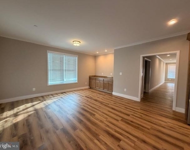 4008 4th Street - Photo Thumbnail 5