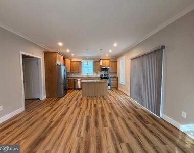 4008 4th Street - Photo Thumbnail 6