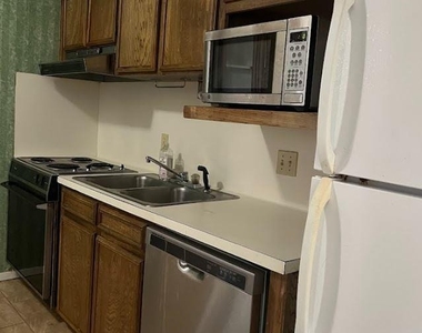 2813 Rio Grande St - Photo Thumbnail 7