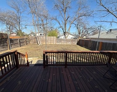406 Normandy St - Photo Thumbnail 11