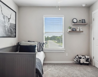 523 Powell Dr - Photo Thumbnail 23