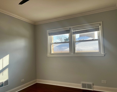 6522 N Spaulding Avenue - Photo Thumbnail 13