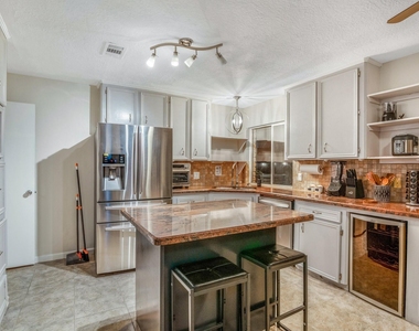2539 Jester Lane - Photo Thumbnail 9