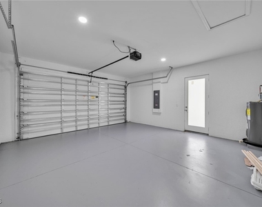 3413 28th Street Sw - Photo Thumbnail 17