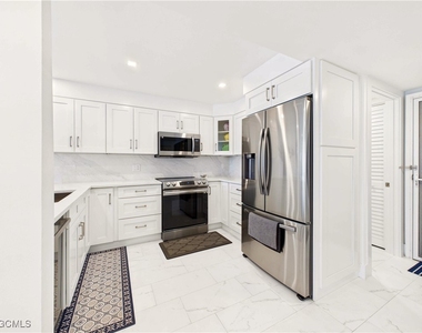 25870 Hickory Boulevard - Photo Thumbnail 8