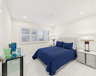 25870 Hickory Boulevard - Photo Thumbnail 9