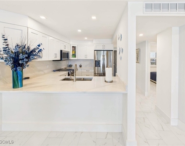 25870 Hickory Boulevard - Photo Thumbnail 22