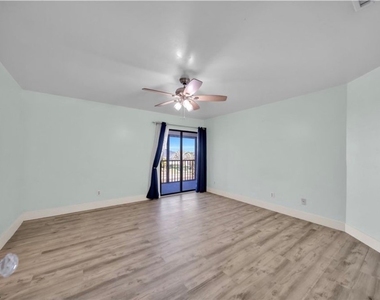 1521 Sw 47th Terrace - Photo Thumbnail 7