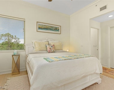 2728 Tiburon Boulevard E - Photo Thumbnail 7