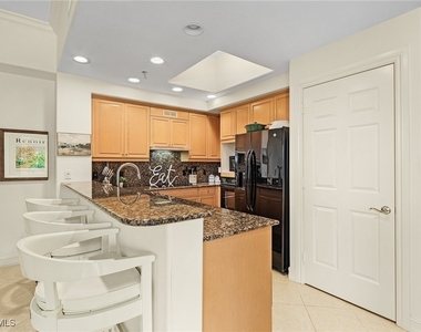 2728 Tiburon Boulevard E - Photo Thumbnail 5