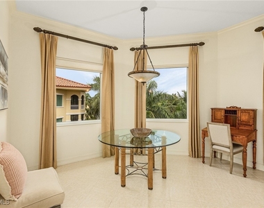 2728 Tiburon Boulevard E - Photo Thumbnail 8