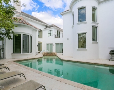 1412 Hemingway Place - Photo Thumbnail 8