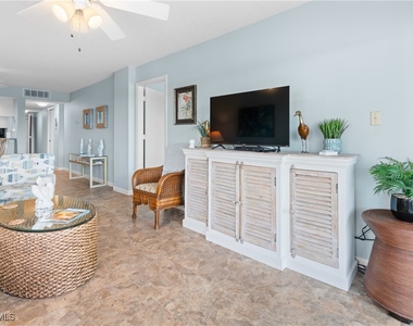 25901 Hickory Boulevard - Photo Thumbnail 8