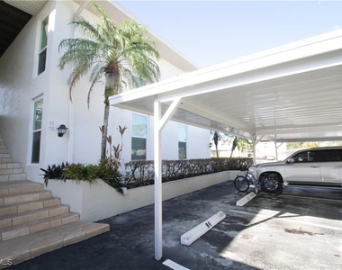 97 Georgetown Boulevard - Photo Thumbnail 24
