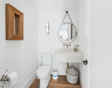 783 11th Avenue S - Photo Thumbnail 4