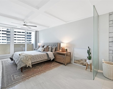 4001 Gulf Shore Boulevard N - Photo Thumbnail 16
