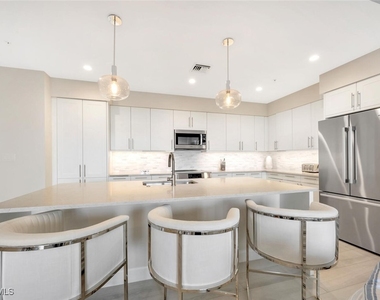 1111 Central Avenue - Photo Thumbnail 12
