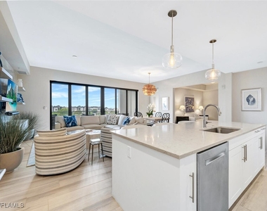 1111 Central Avenue - Photo Thumbnail 15