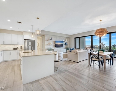 1111 Central Avenue - Photo Thumbnail 4
