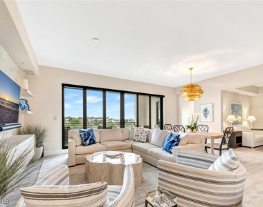 1111 Central Avenue - Photo Thumbnail 7