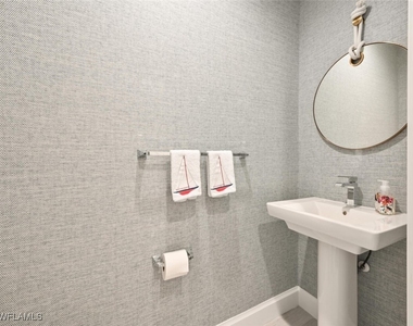 1111 Central Avenue - Photo Thumbnail 18