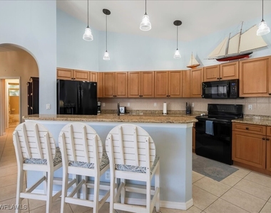 1309 Briarwood Court - Photo Thumbnail 25