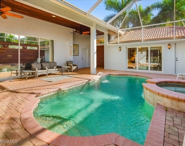 1309 Briarwood Court - Photo Thumbnail 6