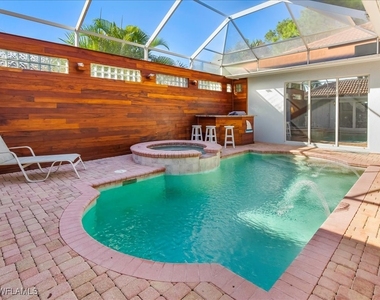 1309 Briarwood Court - Photo Thumbnail 8