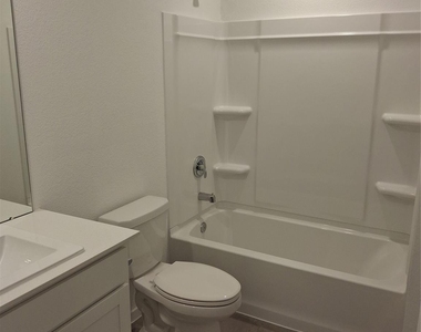 16126 Rustic Prairie Dr - Photo Thumbnail 6