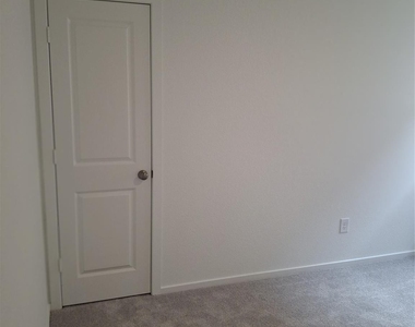 16126 Rustic Prairie Dr - Photo Thumbnail 7