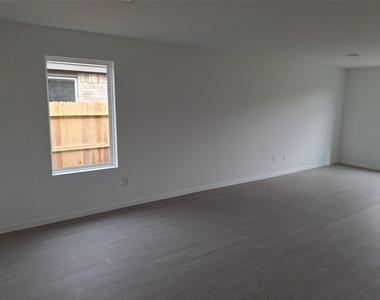 16126 Rustic Prairie Dr - Photo Thumbnail 9