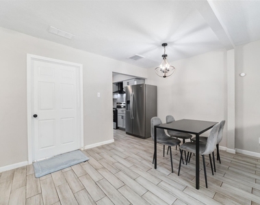 7821 Fuqua Street - Photo Thumbnail 10